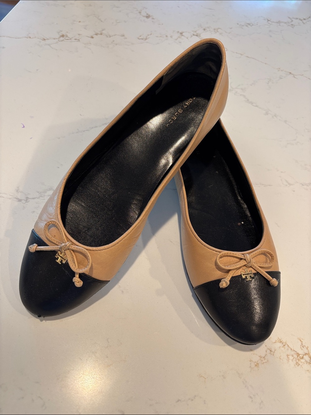 Tory Burch Cap Toe Leather Ballet Flats size 9.5 M
